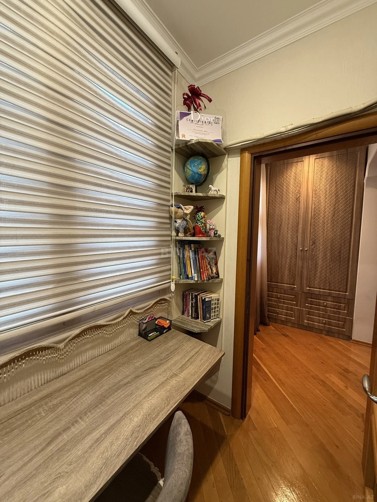 Satılır 4 otaqlı mənzil 120 m²