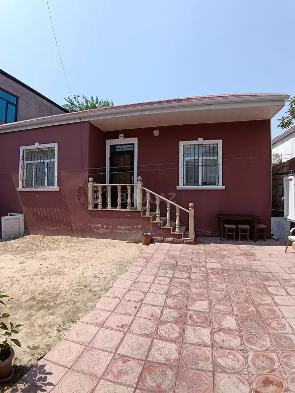 Satılır 3 otaqlı həyət evi 100 m²