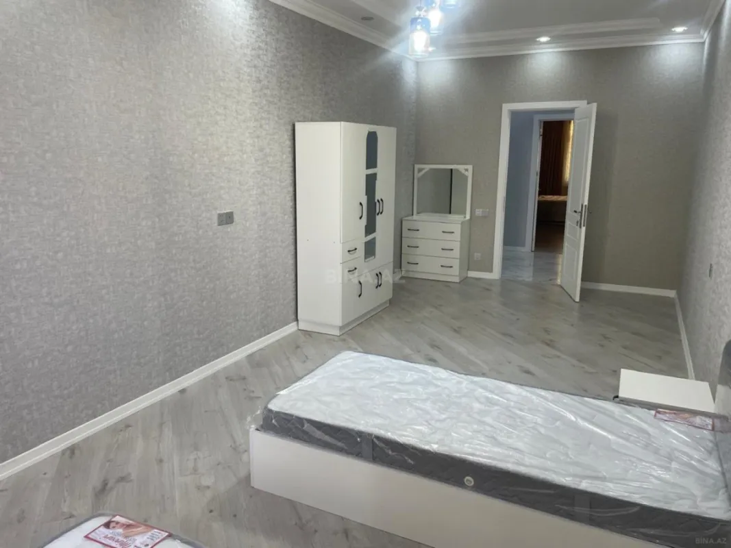 Kirayə verilir 3 otaqlı mənzil 155 m²
