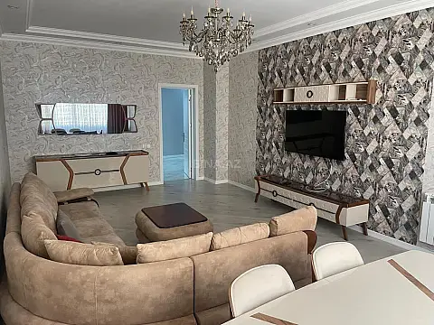 Kirayə verilir 3 otaqlı mənzil 155 m²
