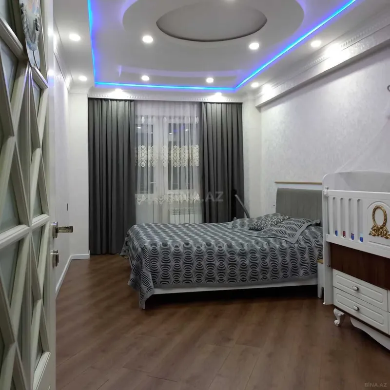 Satılır 2 otaqlı mənzil 75 m²