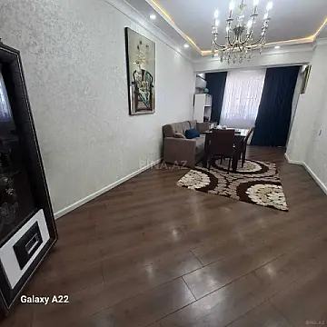 Satılır 2 otaqlı mənzil 75 m²
