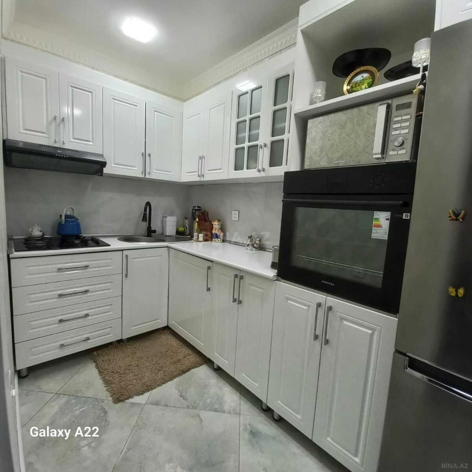 Satılır 2 otaqlı mənzil 75 m²