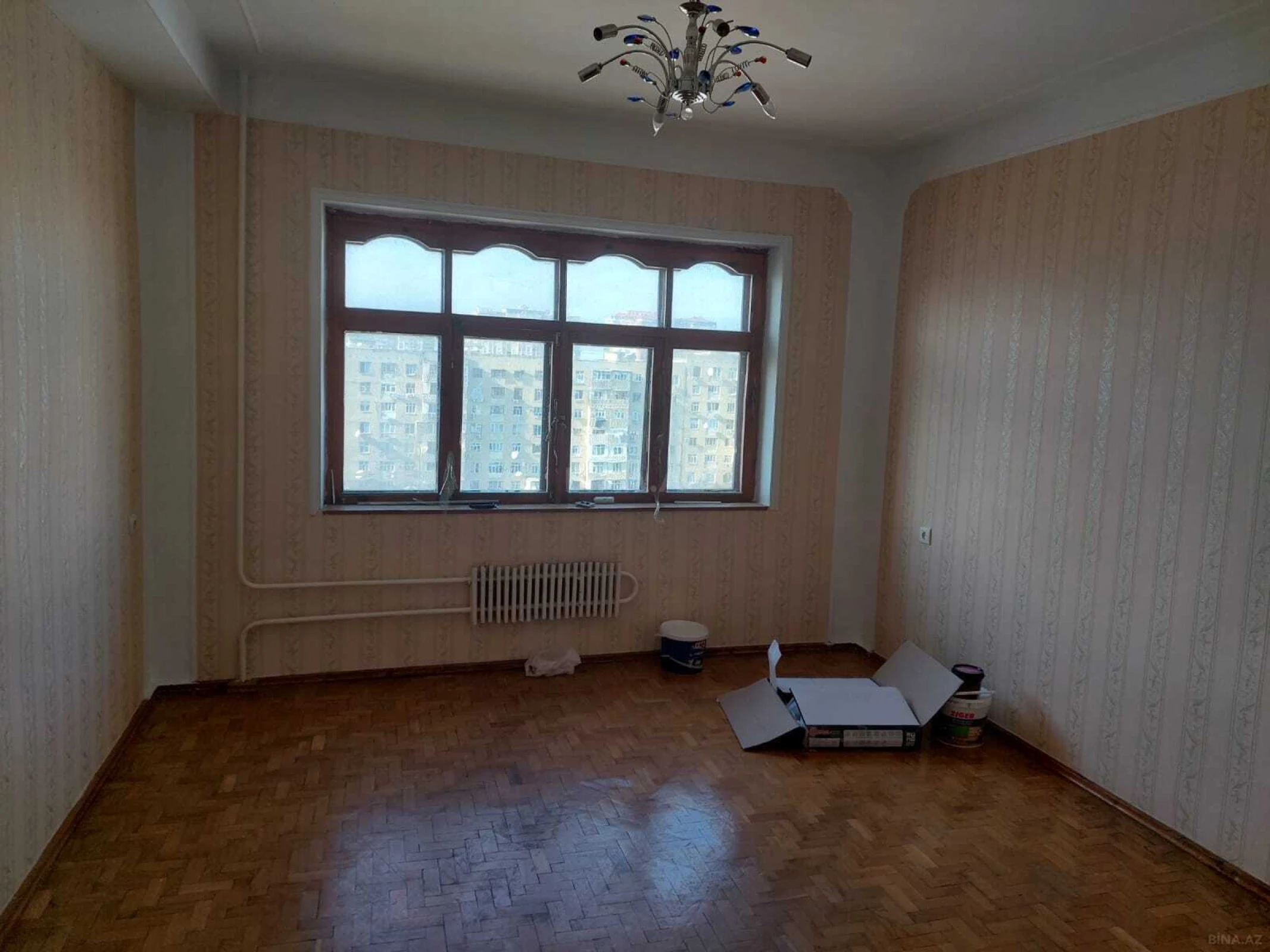 Satılır 4 otaqlı mənzil 100 m²
