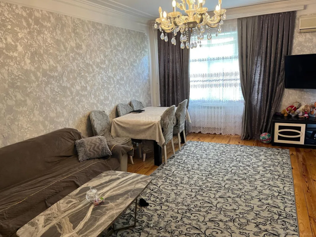 Satılır 3 otaqlı mənzil 70 m²