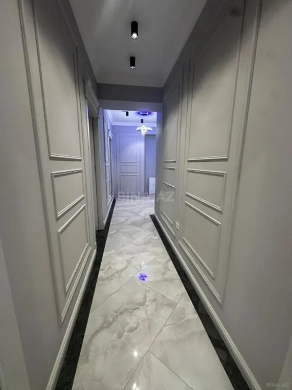 Satılır 4 otaqlı mənzil 161 m²