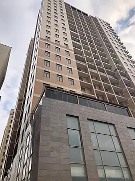 Satılır 4 otaqlı mənzil 161 m² — Bakı 4 otaq 161.00 m²