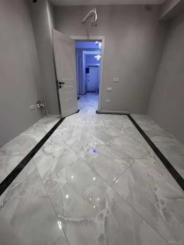 Satılır 4 otaqlı mənzil 161 m²