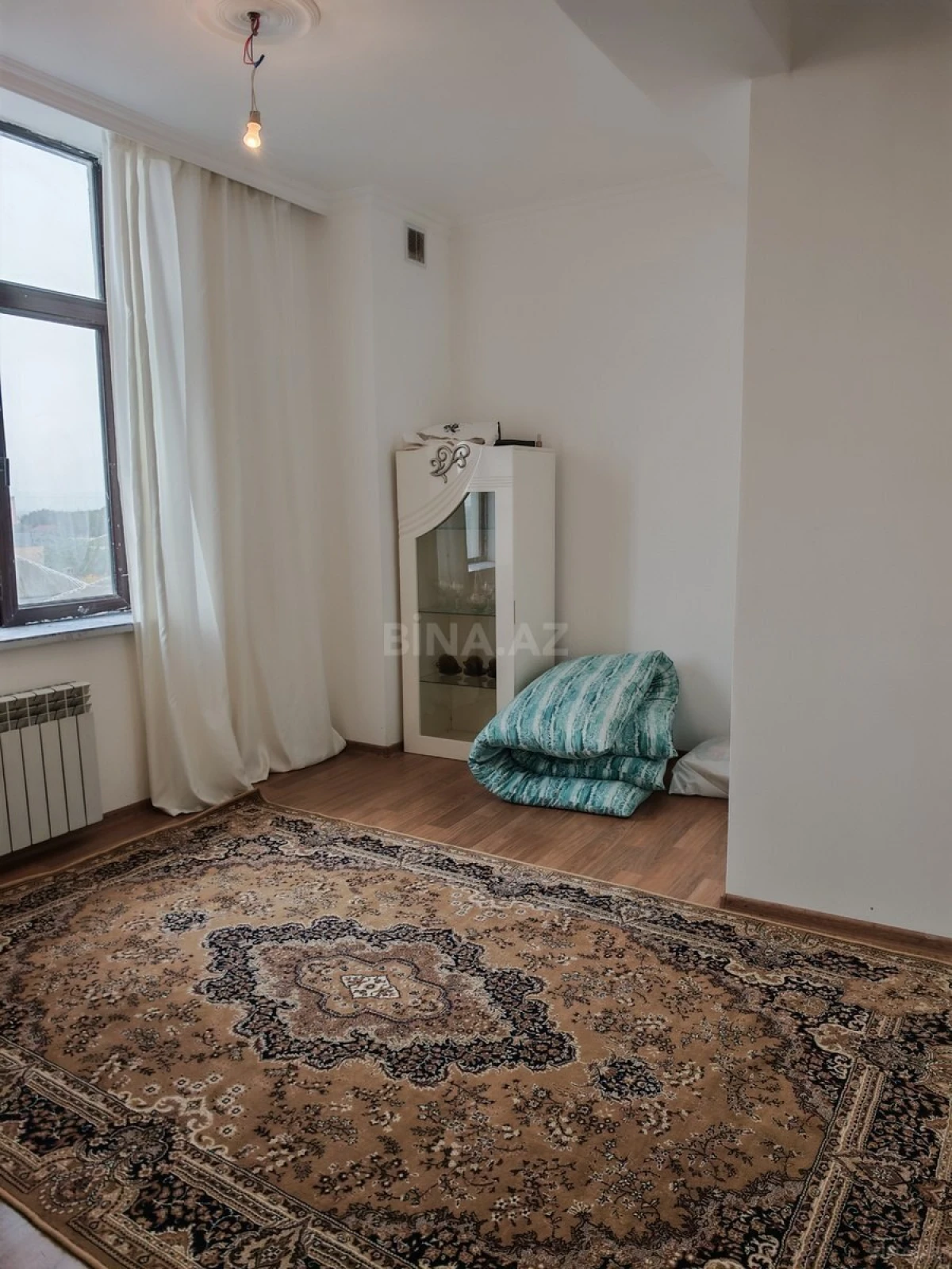 Satılır 2 otaqlı mənzil 72 m²
