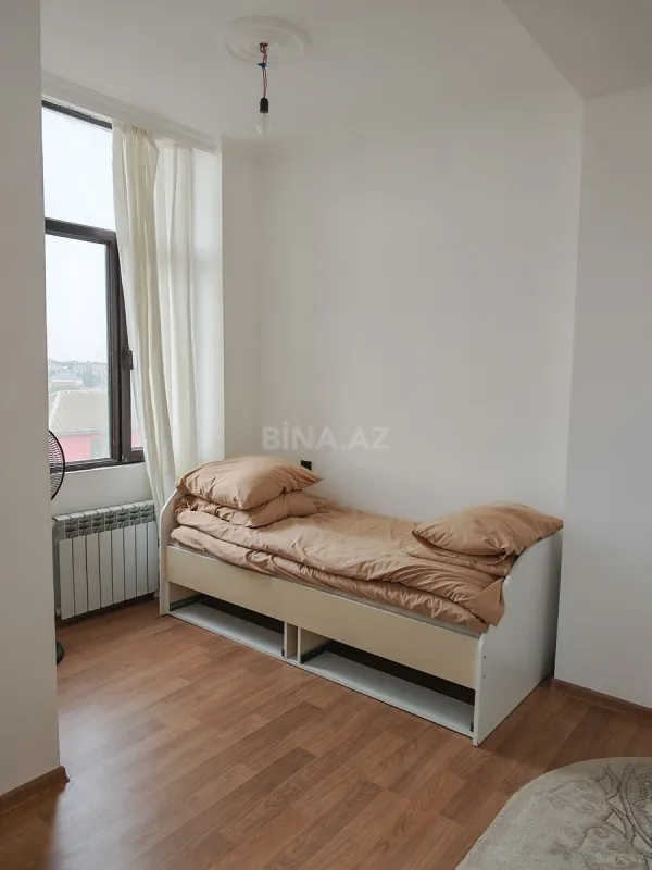 Satılır 2 otaqlı mənzil 72 m²