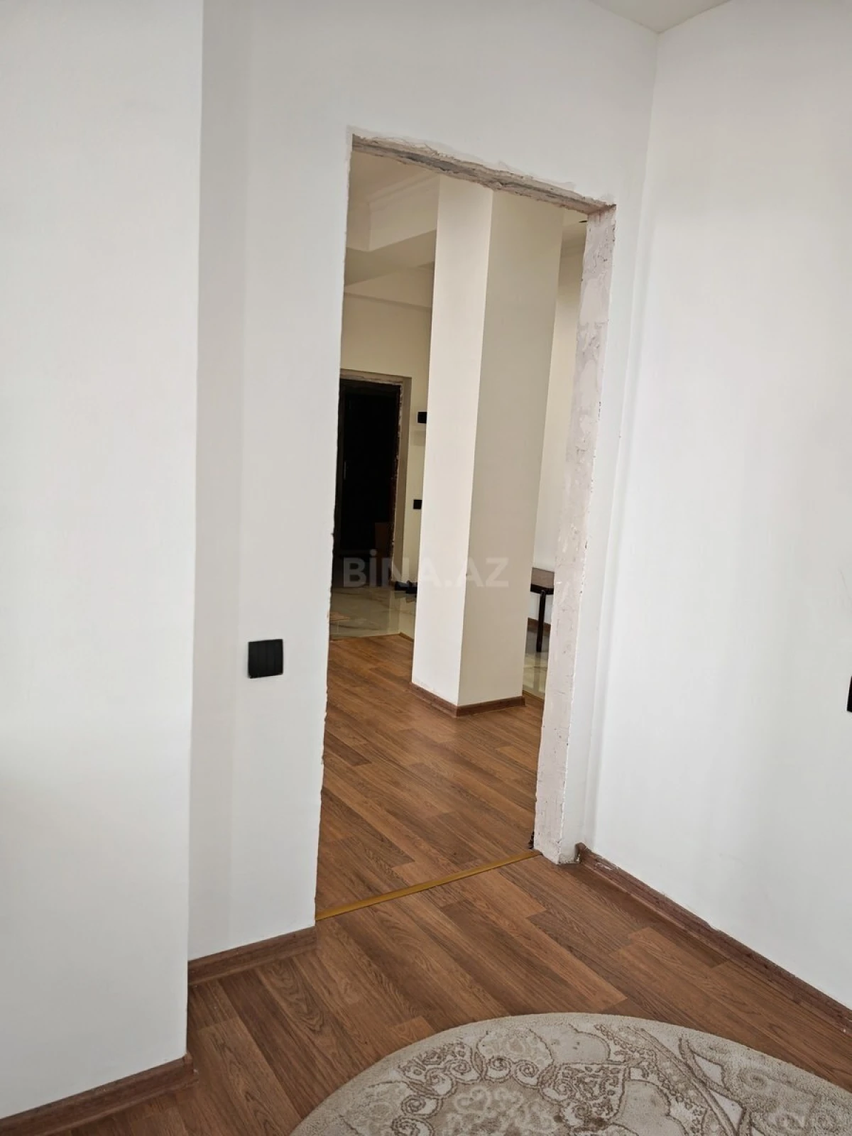 Satılır 2 otaqlı mənzil 72 m²