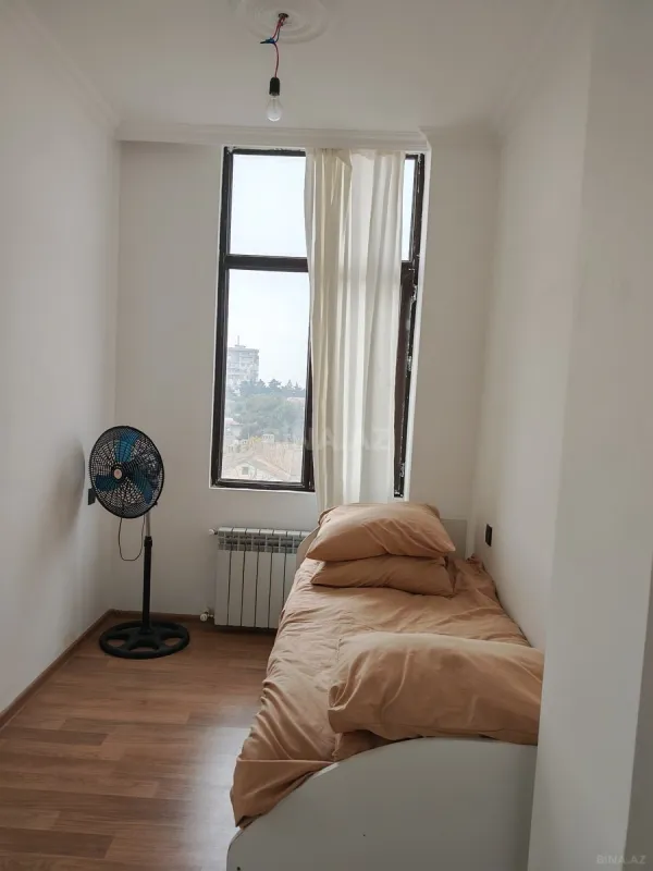Satılır 2 otaqlı mənzil 72 m²