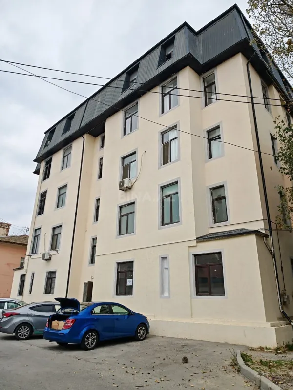 Satılır 2 otaqlı mənzil 72 m²