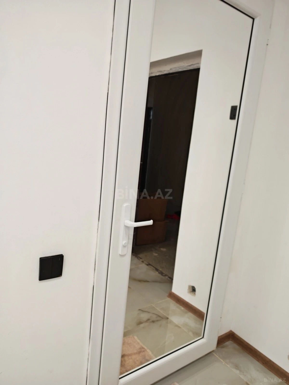 Satılır 2 otaqlı mənzil 72 m²