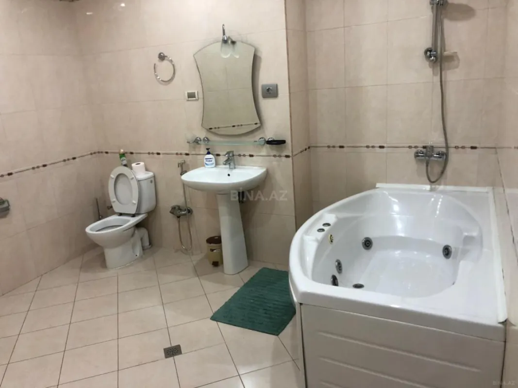 Kirayə verilir 3 otaqlı mənzil 155 m²