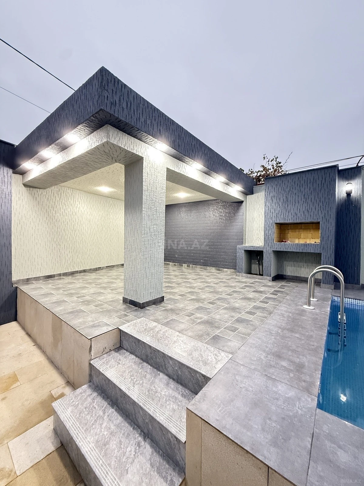 Satılır 4 otaqlı həyət evi 150 m²
