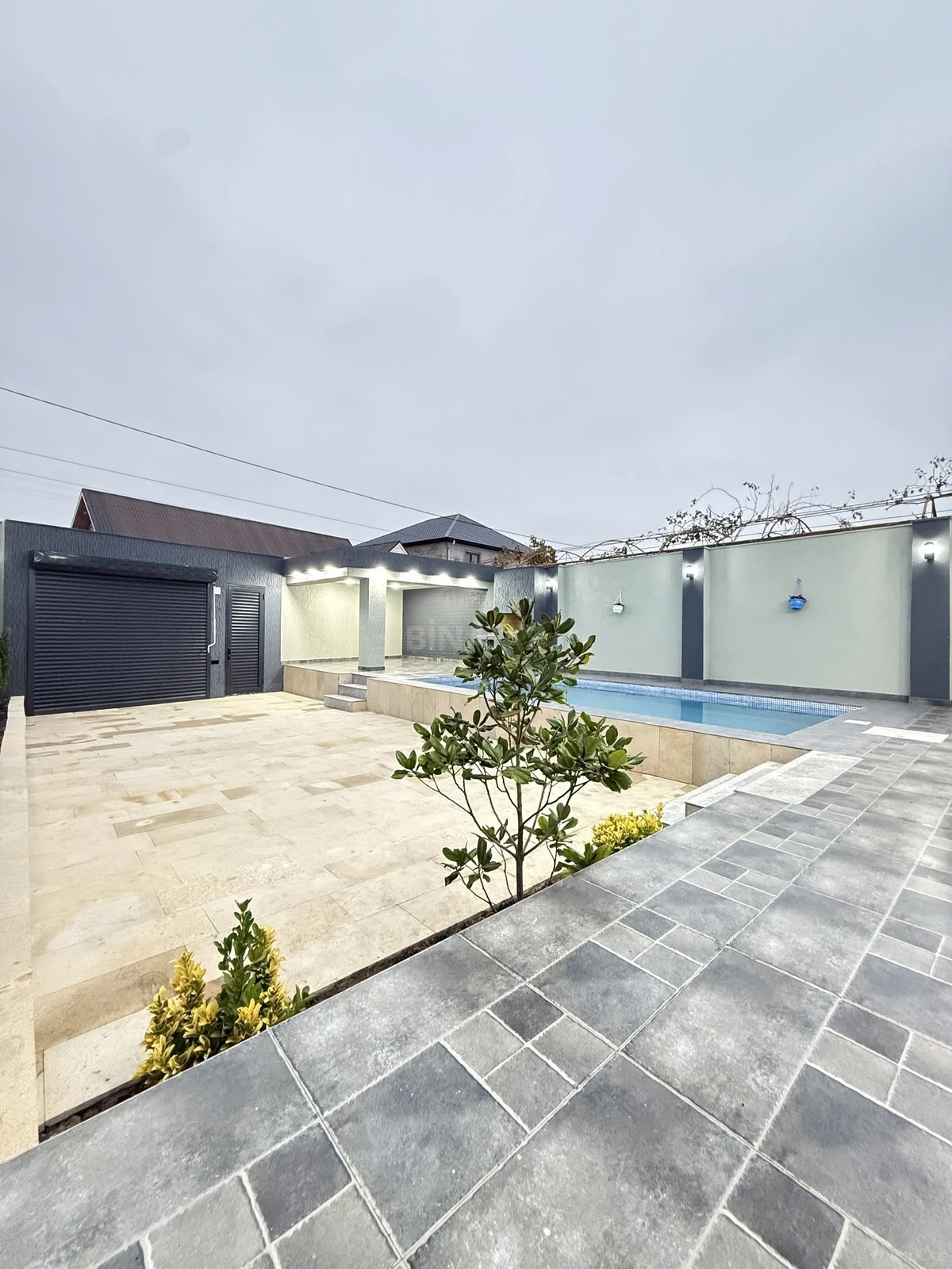 Satılır 4 otaqlı həyət evi 150 m²