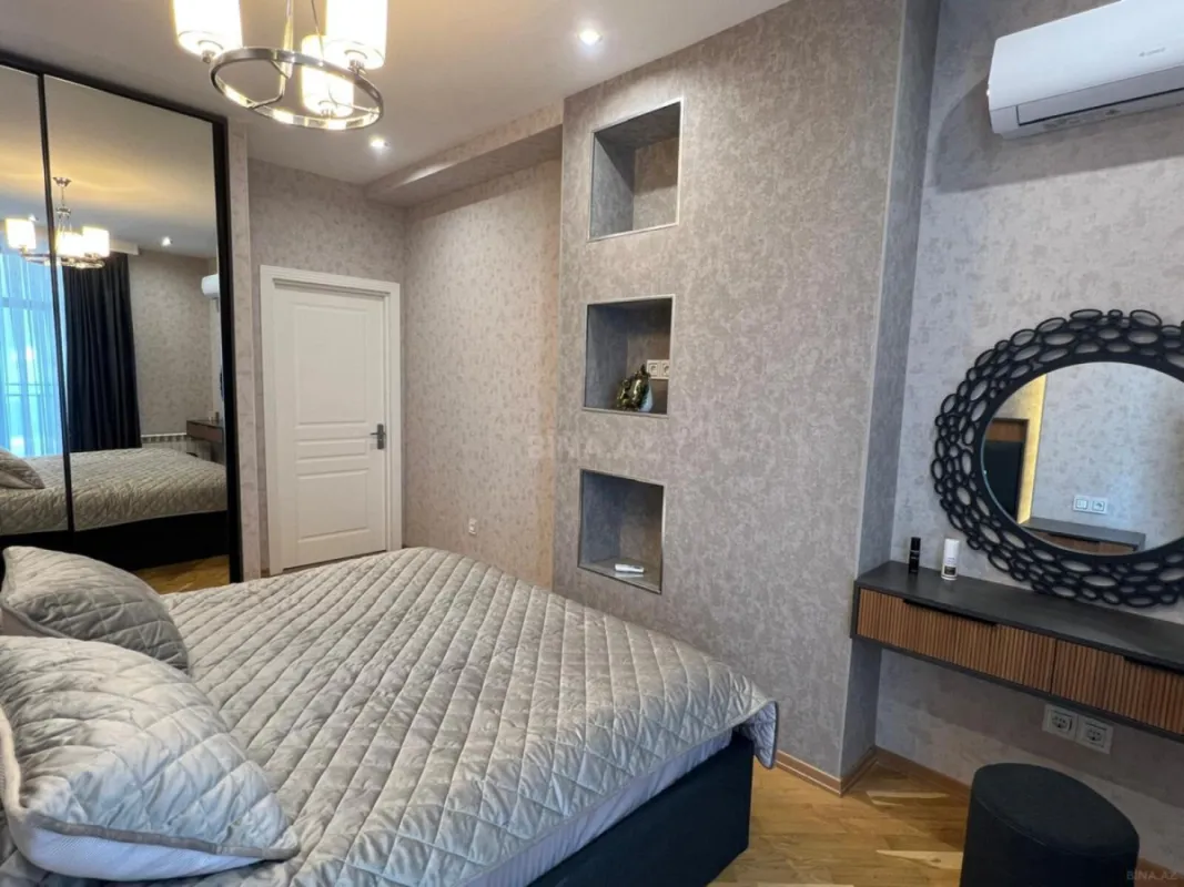 Satılır 3 otaqlı mənzil 102 m²