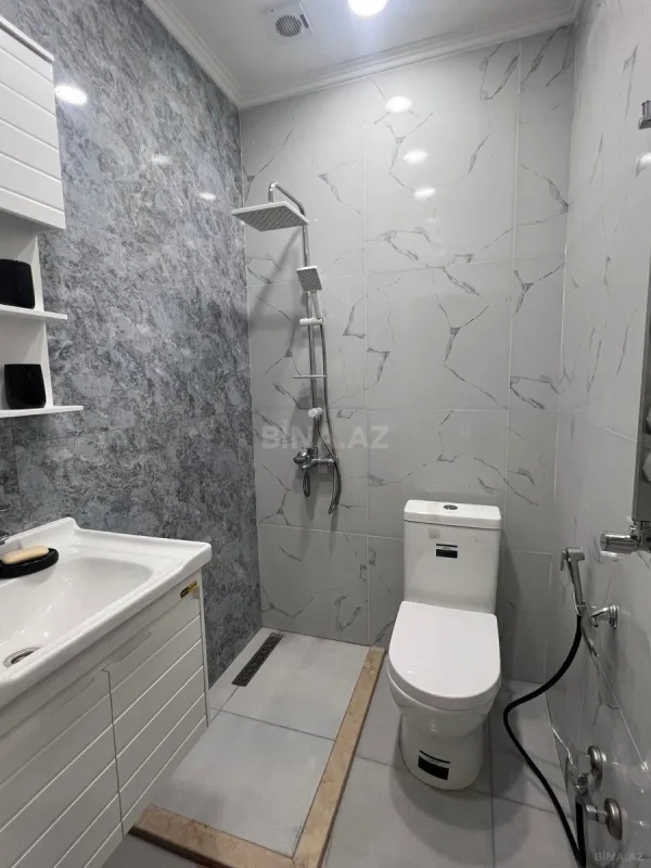 Satılır 3 otaqlı mənzil 102 m²
