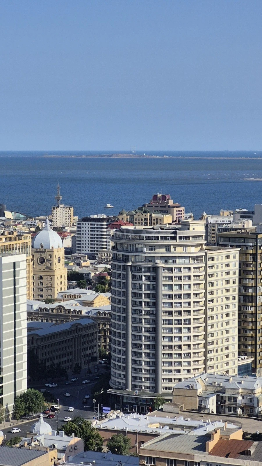 Satılır 3 otaqlı mənzil 276 m²