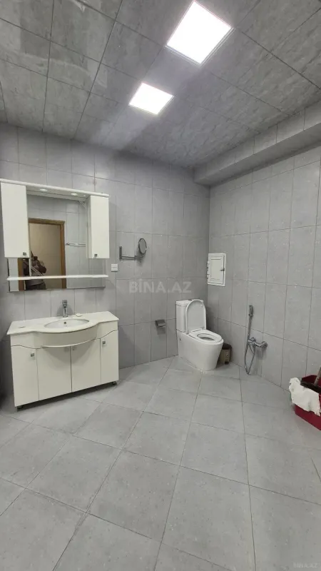 Satılır 3 otaqlı mənzil 276 m²