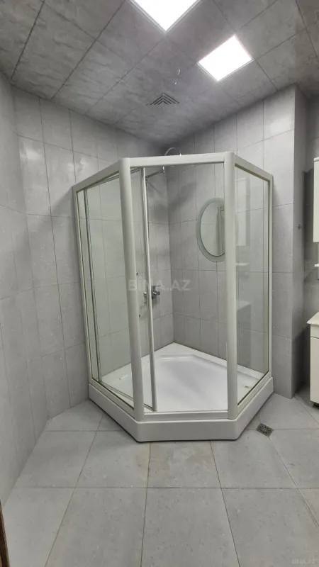 Satılır 3 otaqlı mənzil 276 m²