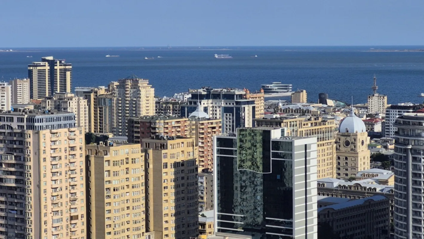 Satılır 3 otaqlı mənzil 276 m²