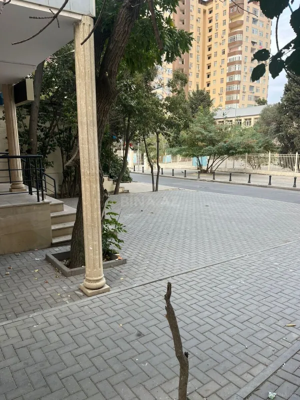 Satılır obyekt 44 m²