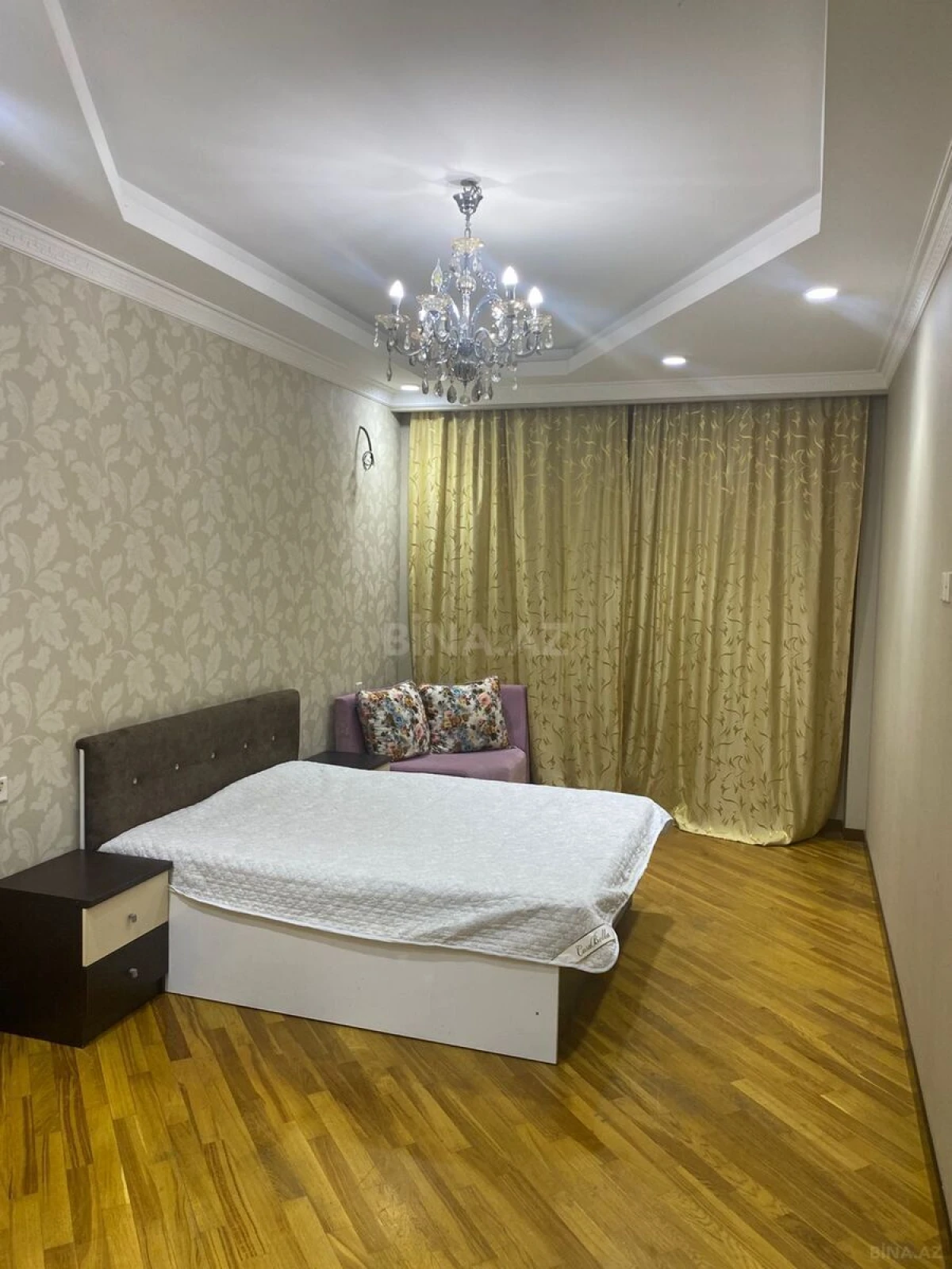 Kirayə verilir 2 otaqlı mənzil 65 m²