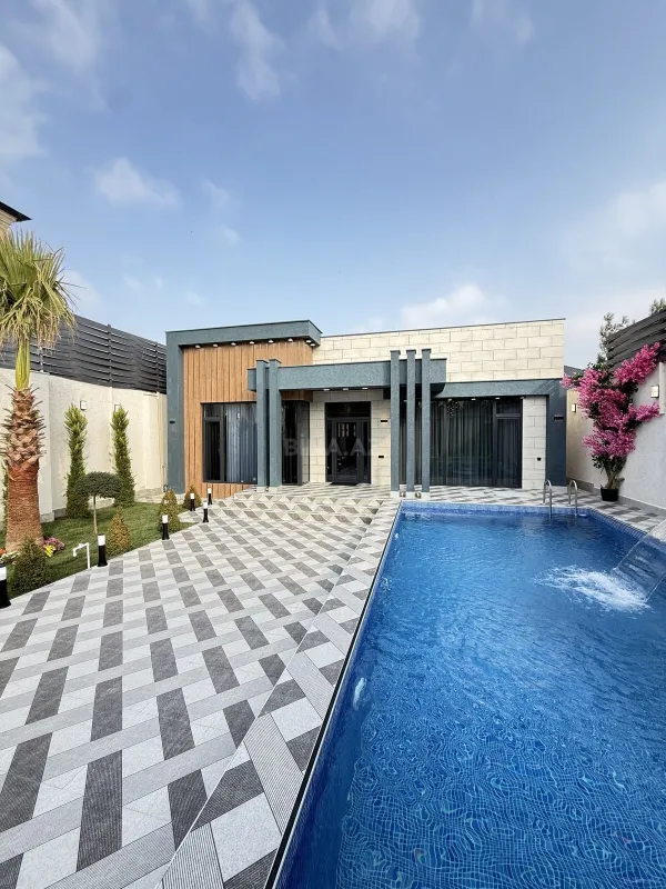 Satılır 5 otaqlı həyət evi 180 m²