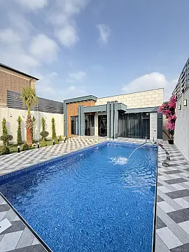 Satılır 5 otaqlı həyət evi 180 m²