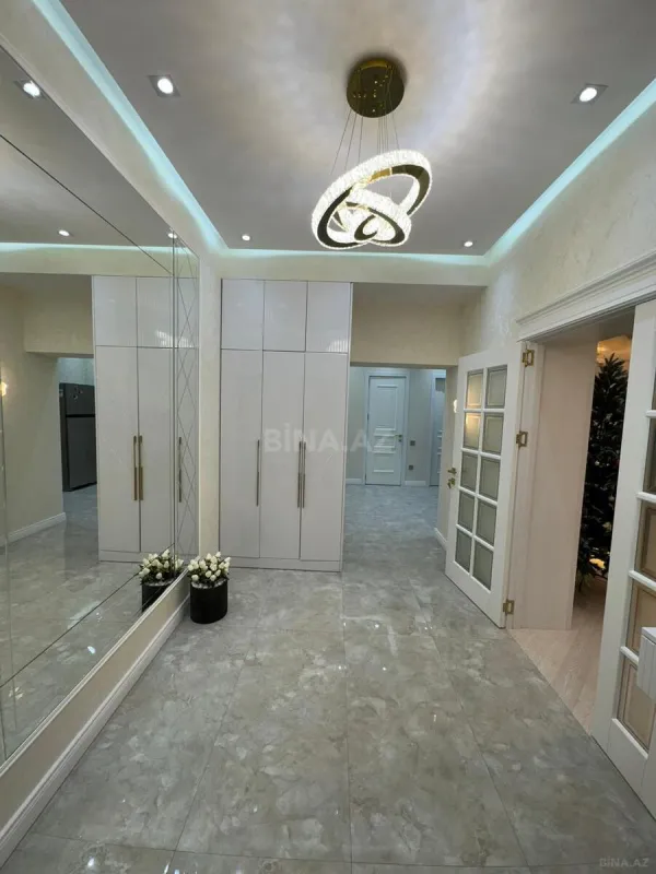Satılır 3 otaqlı mənzil 100 m²