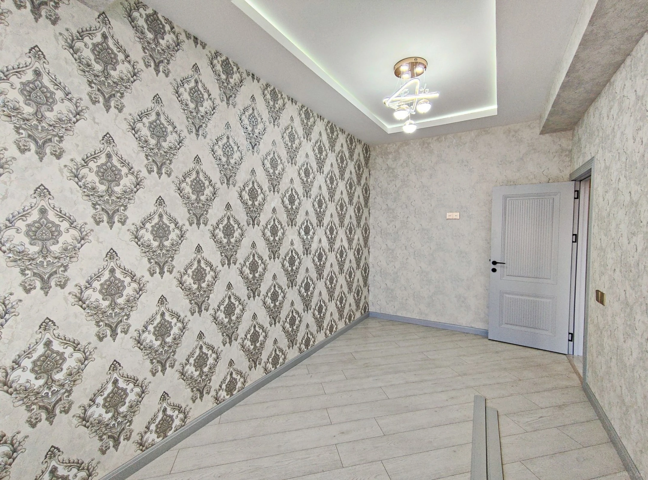 Satılır 3 otaqlı mənzil 85.4 m²