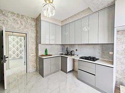 Satılır 3 otaqlı mənzil 85.4 m²