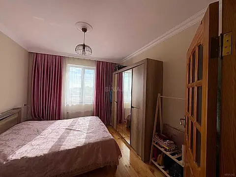 Satılır 4 otaqlı mənzil 100 m²
