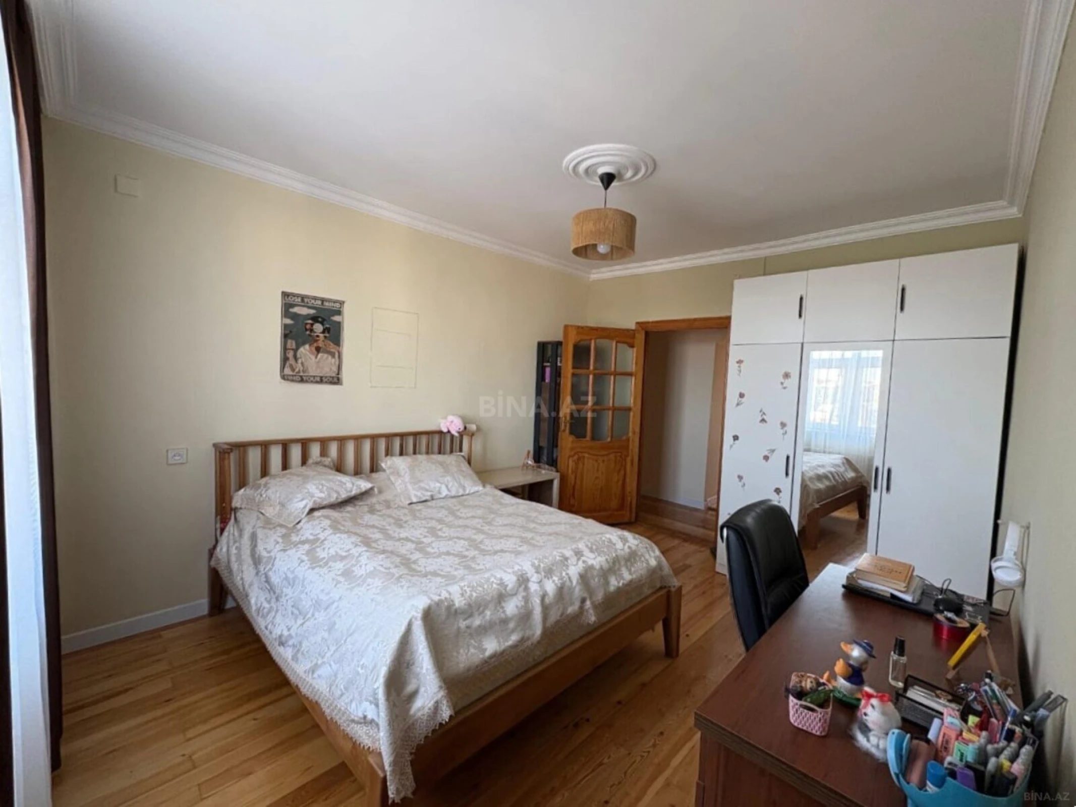 Satılır 4 otaqlı mənzil 100 m²