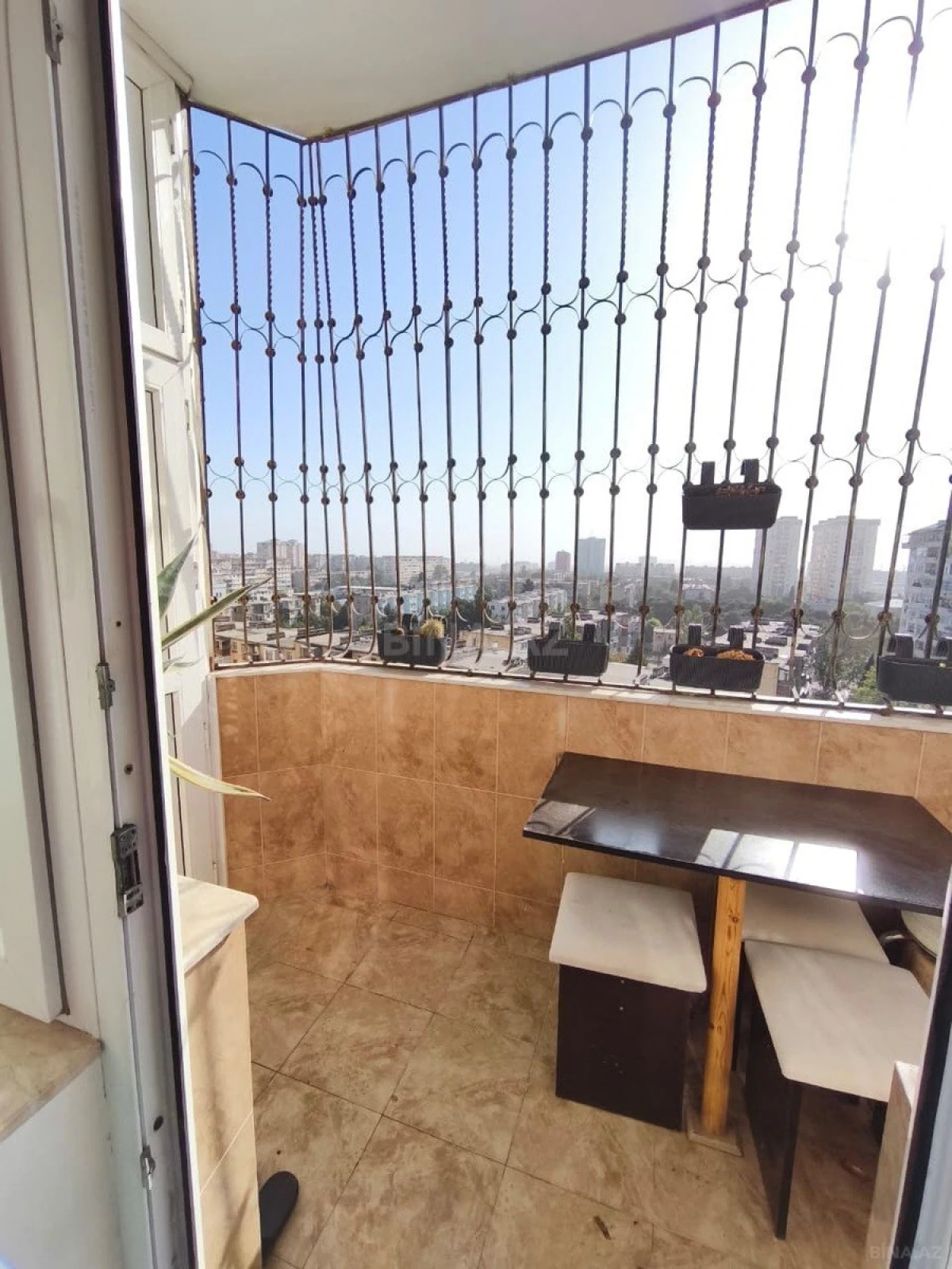 Satılır 3 otaqlı mənzil 102 m²