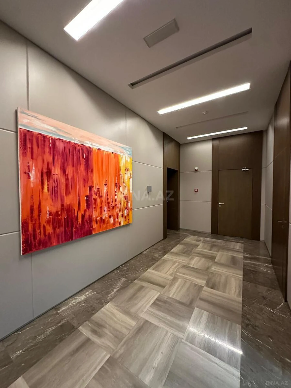 Kirayə verilir 3 otaqlı mənzil 157 m²