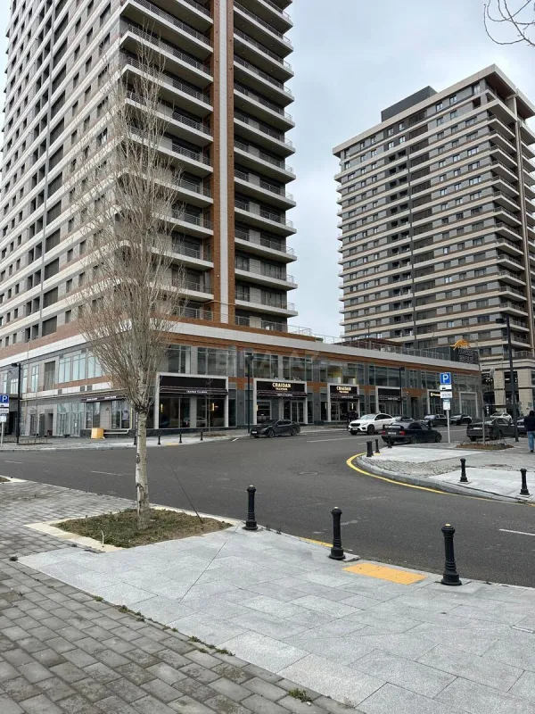 Kirayə verilir 3 otaqlı mənzil 157 m²