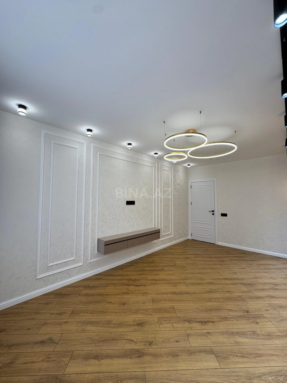 Satılır 3 otaqlı mənzil 65 m²