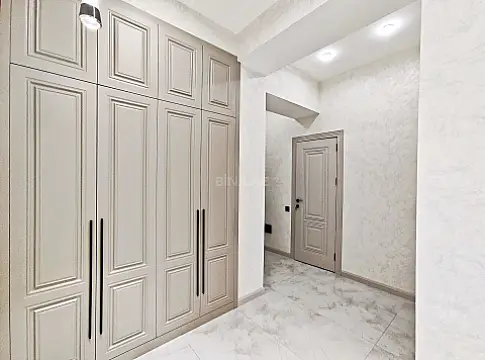 Satılır 2 otaqlı mənzil 76.1 m²
