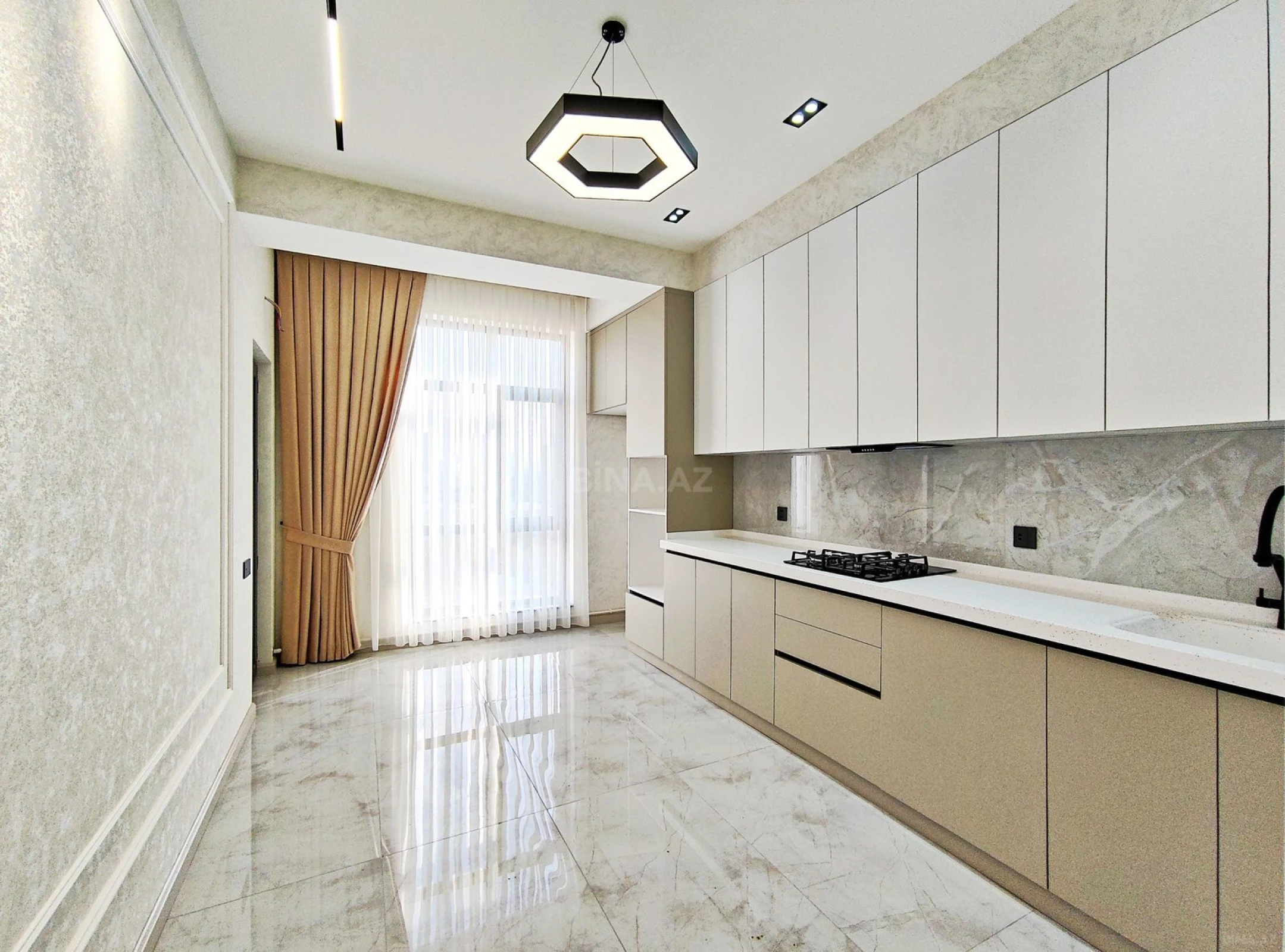 Satılır 2 otaqlı mənzil 76.1 m²