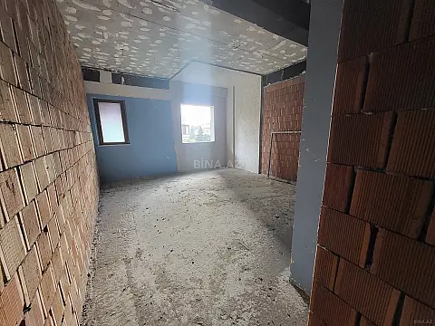 Satılır 4 otaqlı mənzil 282 m²