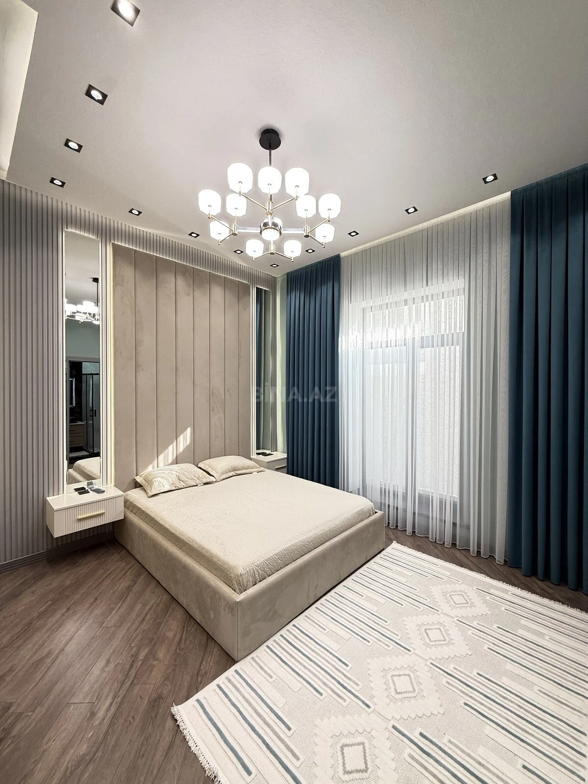 Satılır 5 otaqlı həyət evi 180 m²