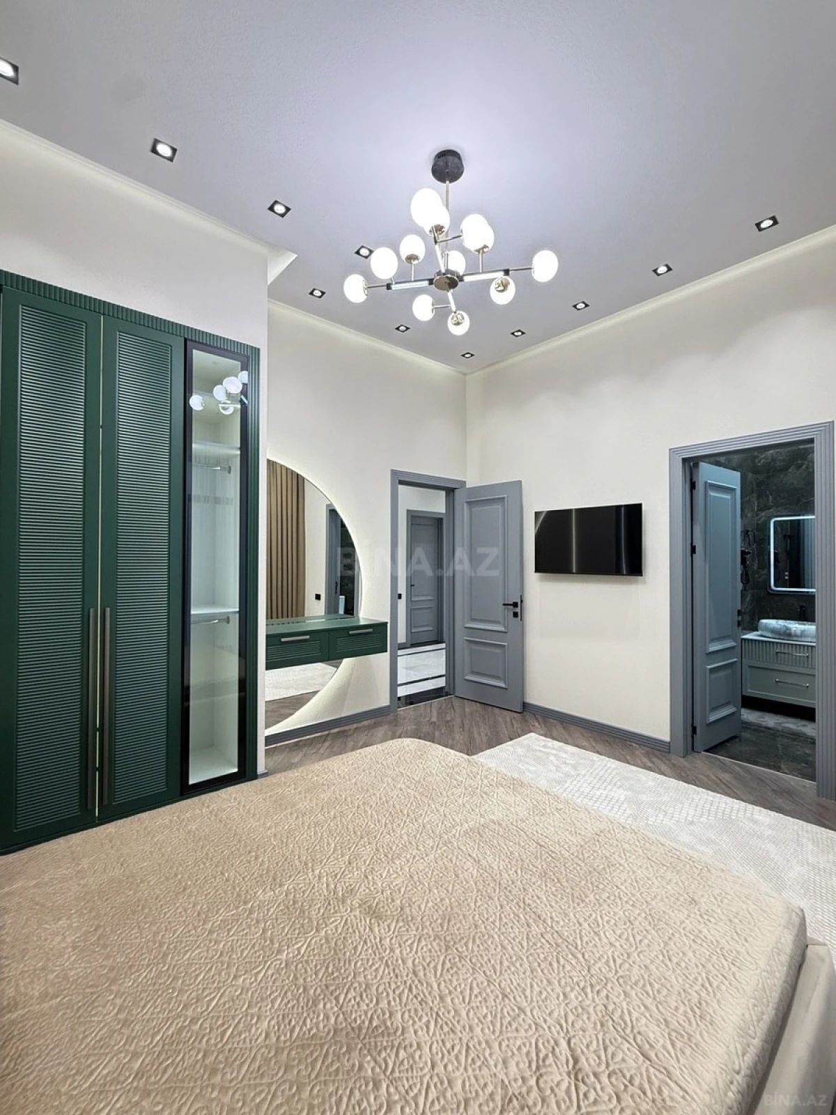 Satılır 5 otaqlı həyət evi 180 m²