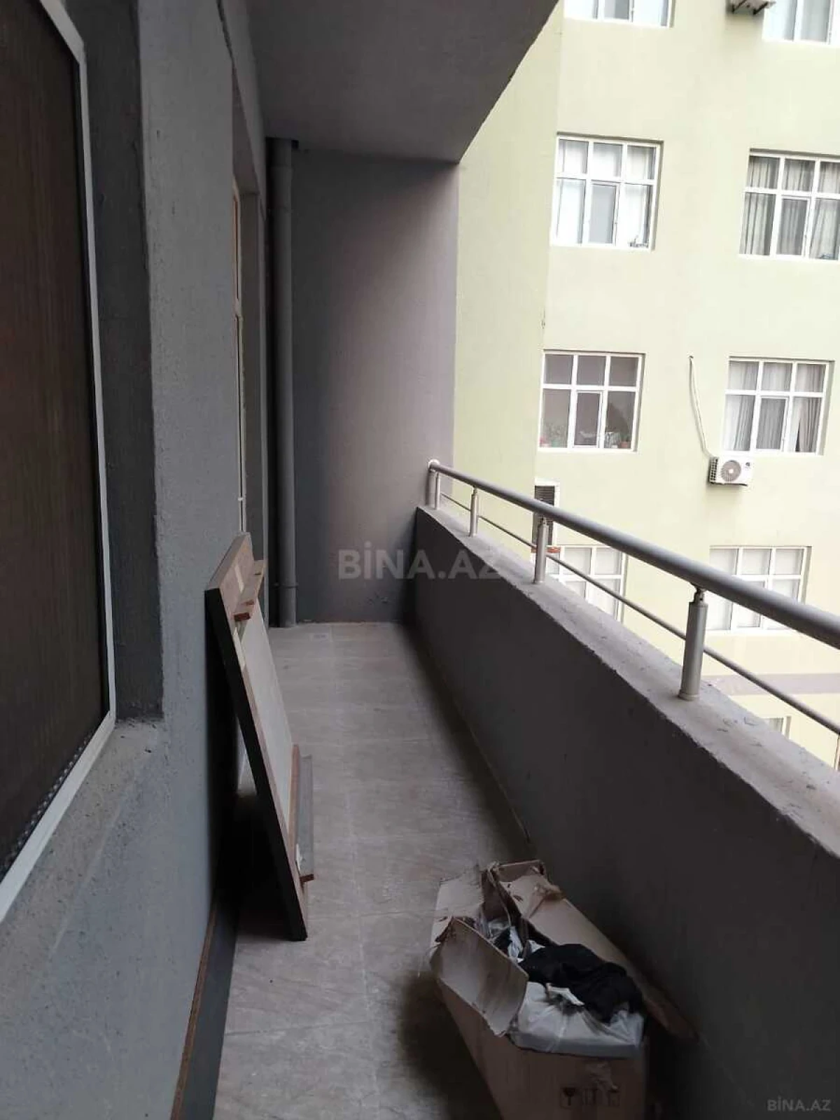 Satılır 1 otaqlı mənzil 52 m²