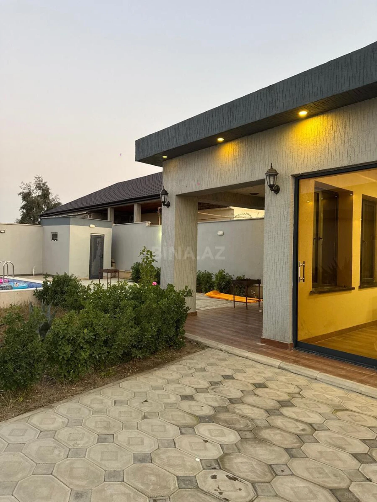 Kirayə verilir 4 otaqlı həyət evi 210 m²