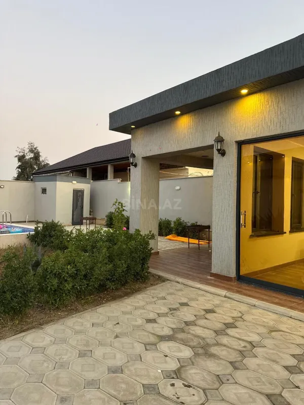 Kirayə verilir 4 otaqlı həyət evi 210 m²