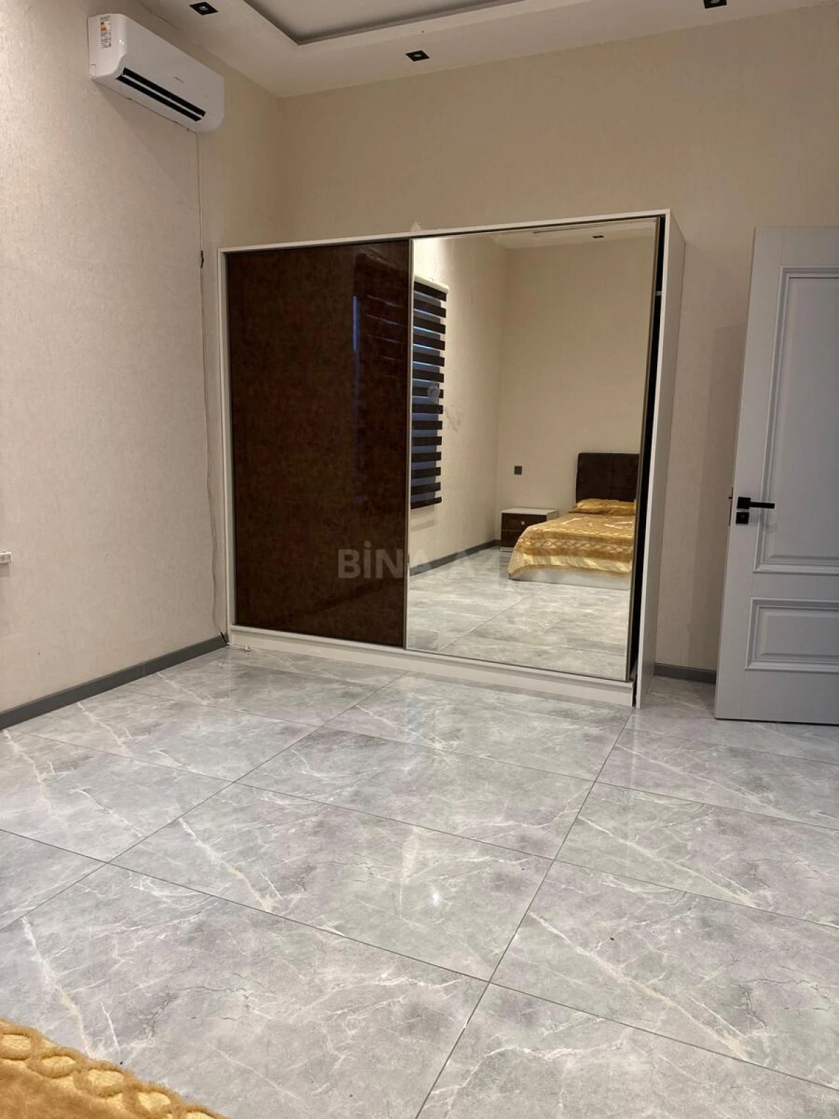 Kirayə verilir 4 otaqlı həyət evi 210 m²