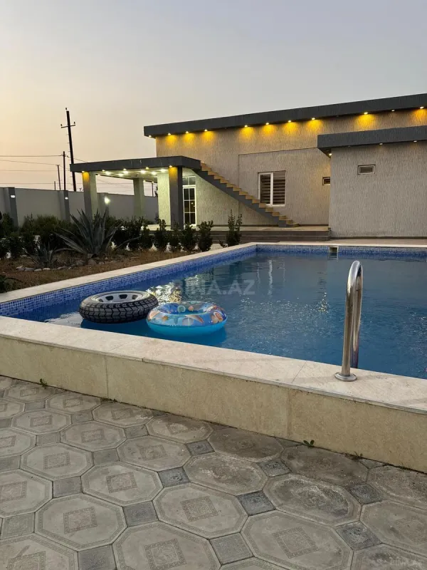 Kirayə verilir 4 otaqlı həyət evi 210 m²